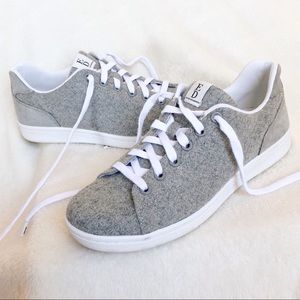 ED Ellen Degeneres Chapala Sneaker in Grey